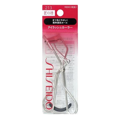 Shiseido Eyelash Curler 213 with 1 additional replacement